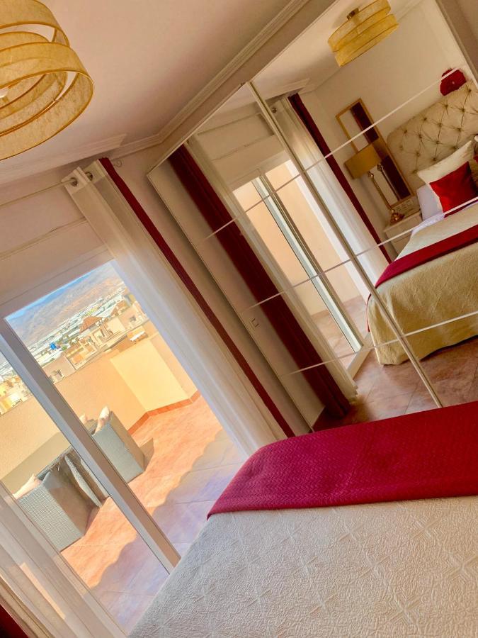 Atico Deluxe Entre Centro Y Playa Salinas Con Terraza, Wifi, Piscina Climatizada, Gym, Sauna Y Garaje -Smart Tv Roquetas de Mar Dış mekan fotoğraf