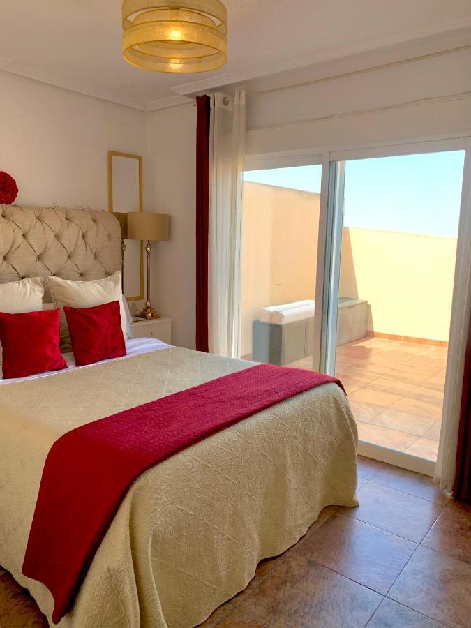 Atico Deluxe Entre Centro Y Playa Salinas Con Terraza, Wifi, Piscina Climatizada, Gym, Sauna Y Garaje -Smart Tv Roquetas de Mar Dış mekan fotoğraf