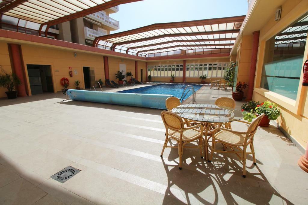 Atico Deluxe Entre Centro Y Playa Salinas Con Terraza, Wifi, Piscina Climatizada, Gym, Sauna Y Garaje -Smart Tv Roquetas de Mar Dış mekan fotoğraf